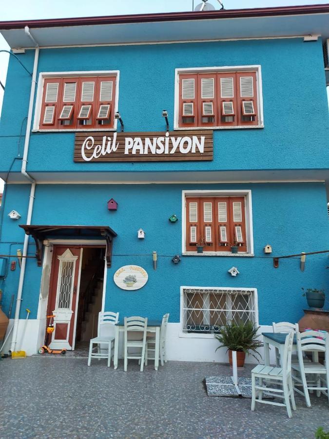 Celil Pansiyon Ayvalı Eksteriør bilde